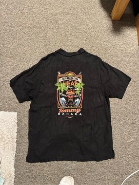 Tommy Bahama Men’s Black 'Bring On The Heat' Graphic Silk Button Down Size L